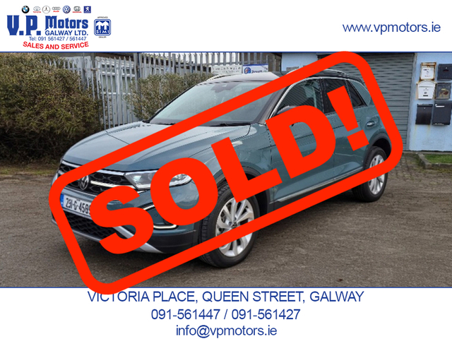 2023 VOLKSWAGEN T-ROC 13,000KM! ONE OWNER! IN NEW CONDITION!