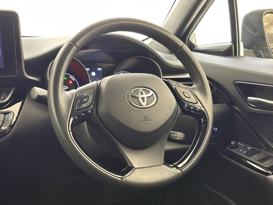 Toyota C-HR Sport Hybrid — thumbnail 9