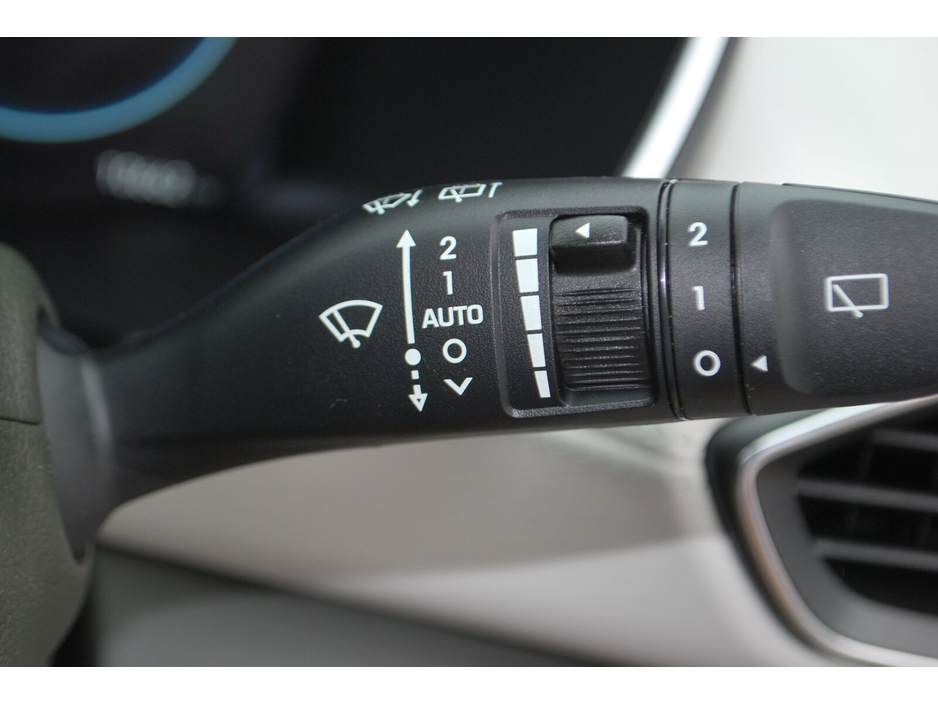 2023 Hyundai Santa Fe 1.6L Petrol Plug-in Hybrid For Sale Images