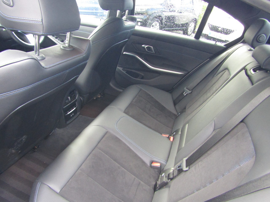 2024 BMW 3 Series 2L Hybrid For Sale Images