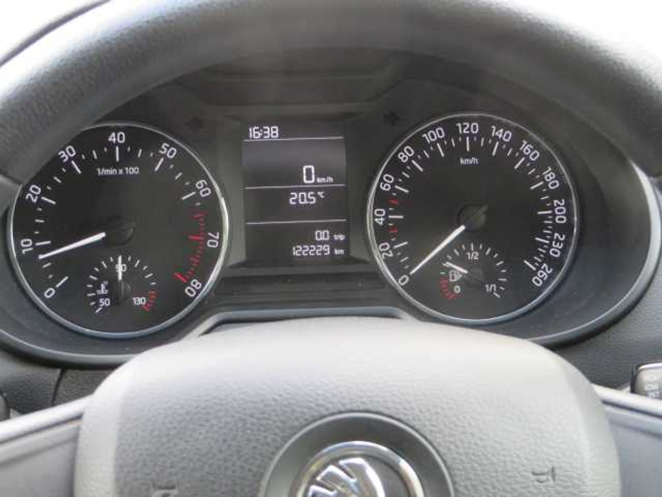 2014 Skoda Octavia 1.2L Petrol For Sale Images