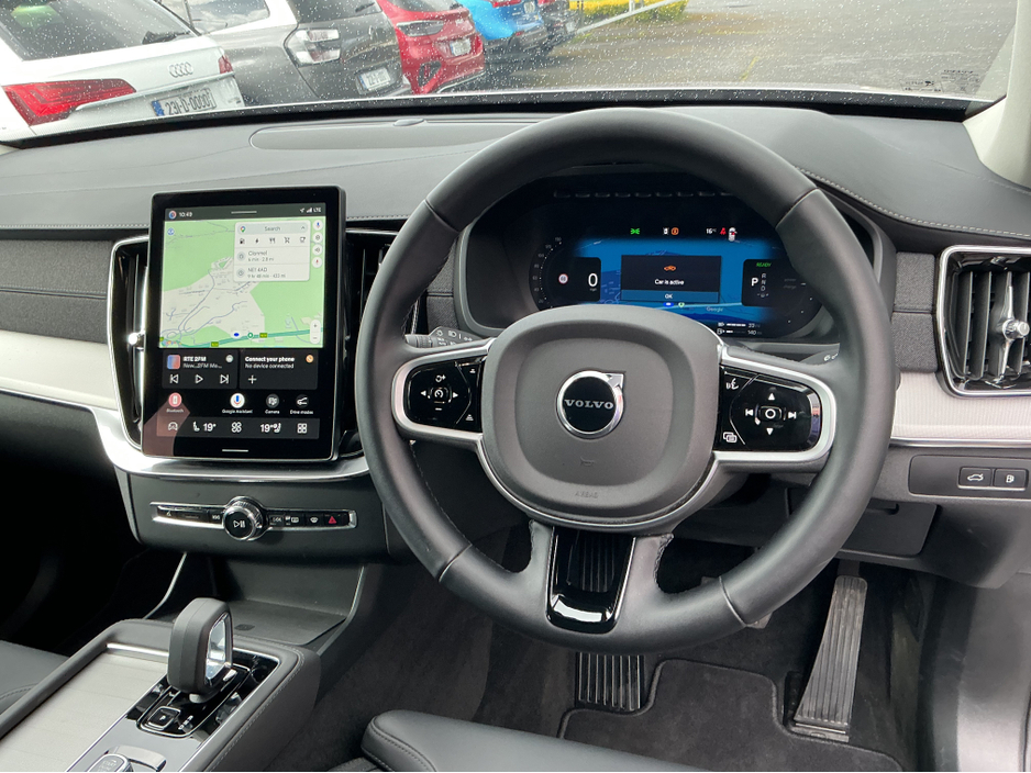 2025 Volvo XC90 2L Hybrid For Sale Images