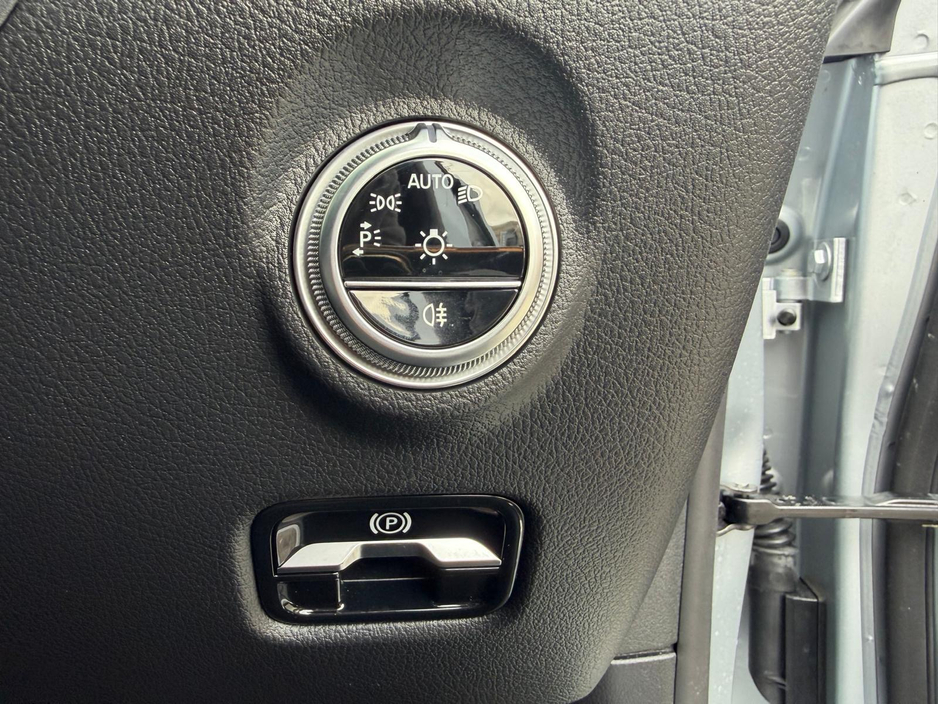 2023 Mercedes-Benz C Class 2L Diesel Hybrid For Sale Images