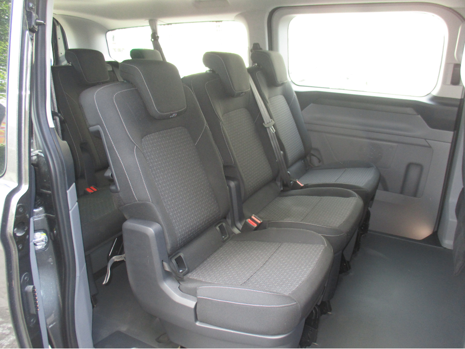 2026 Ford Transit Custom Kombi 2.5L Petrol Plug-in Hybrid For Sale Images
