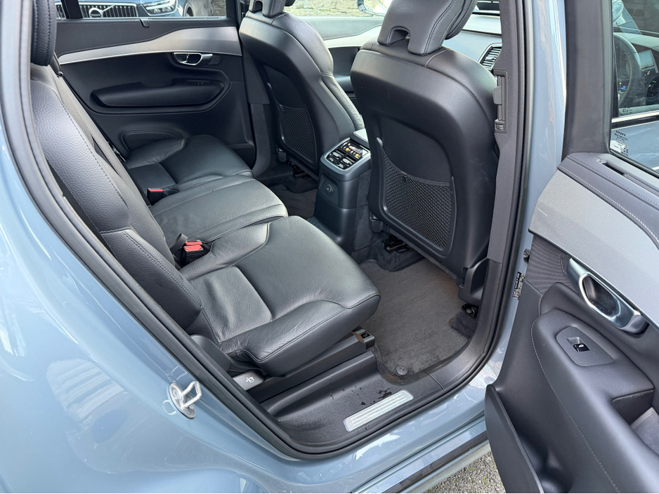 2023 Volvo XC90 2L Petrol Plug-in Hybrid For Sale Images