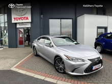 Lexus ES 300 H HYBRID ELECTRIC DYNAMICS