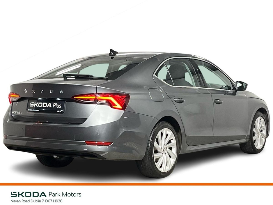 Skoda Octavia Style 1.0TSI 110BHP - Reversing Camera - Climate Control - Cruise Control - Heated Seats - Keyless Start - Apple CarPlay/Android Auto — thumbnail 4