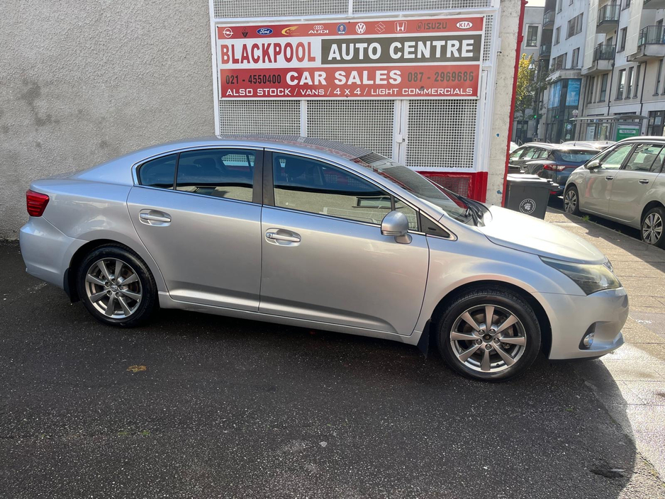 2013 Toyota Avensis For Sale Images