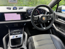 2024 Porsche Cayenne 3L Petrol Plug-in Hybrid For Sale Images