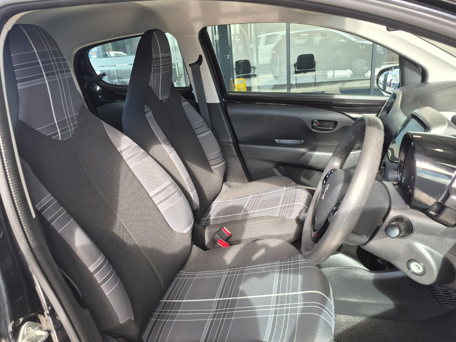 Peugeot 108 ACTIVE 1.0 68 4DR — thumbnail 5