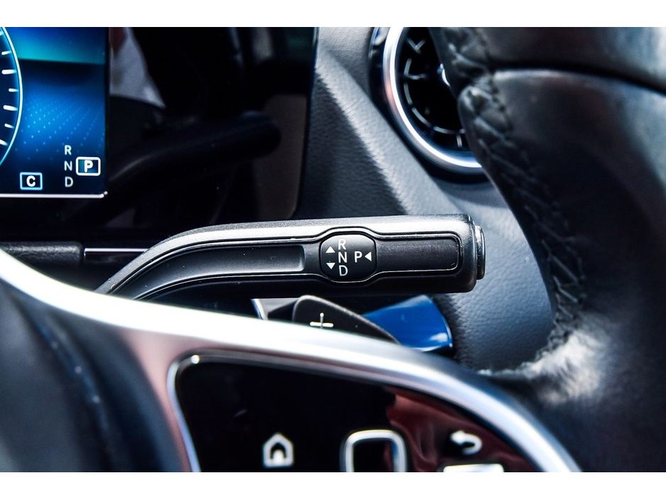 Mercedes-Benz GLA Class 180d Progressive Night Pack Auto — thumbnail 24