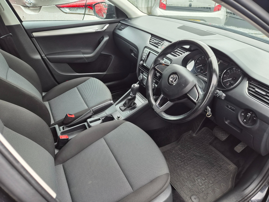 2017 Skoda Octavia 1.6L Diesel For Sale Images