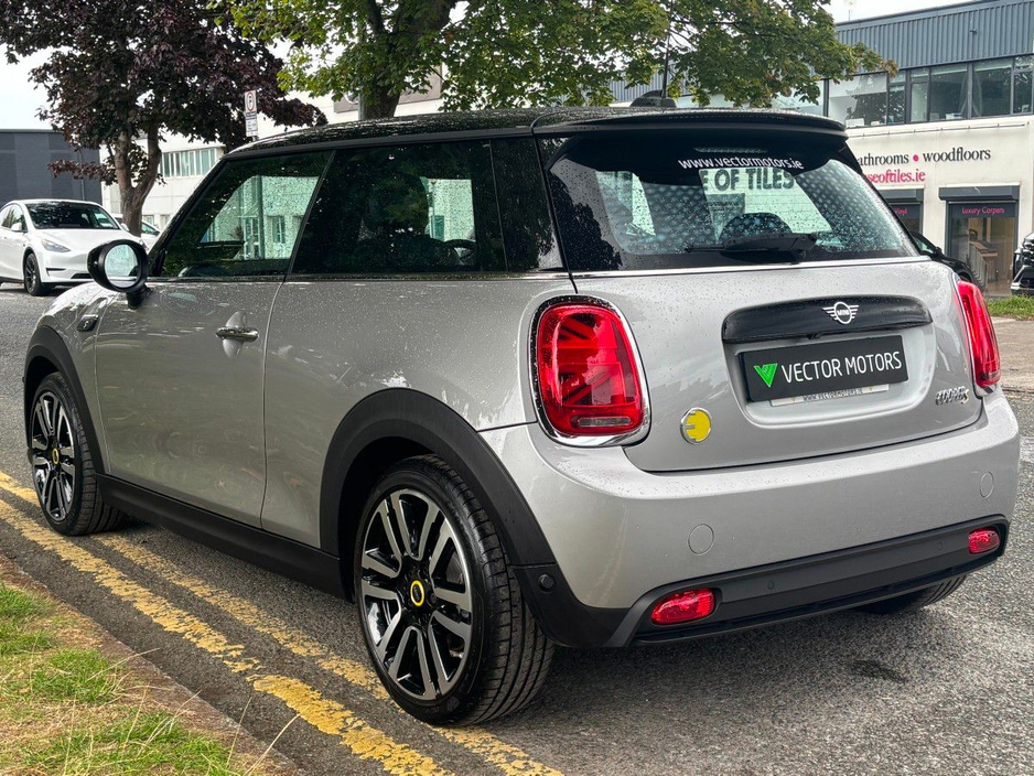 MINI Hatch LEVEL 3 LEATHER SUNROOF — thumbnail 9