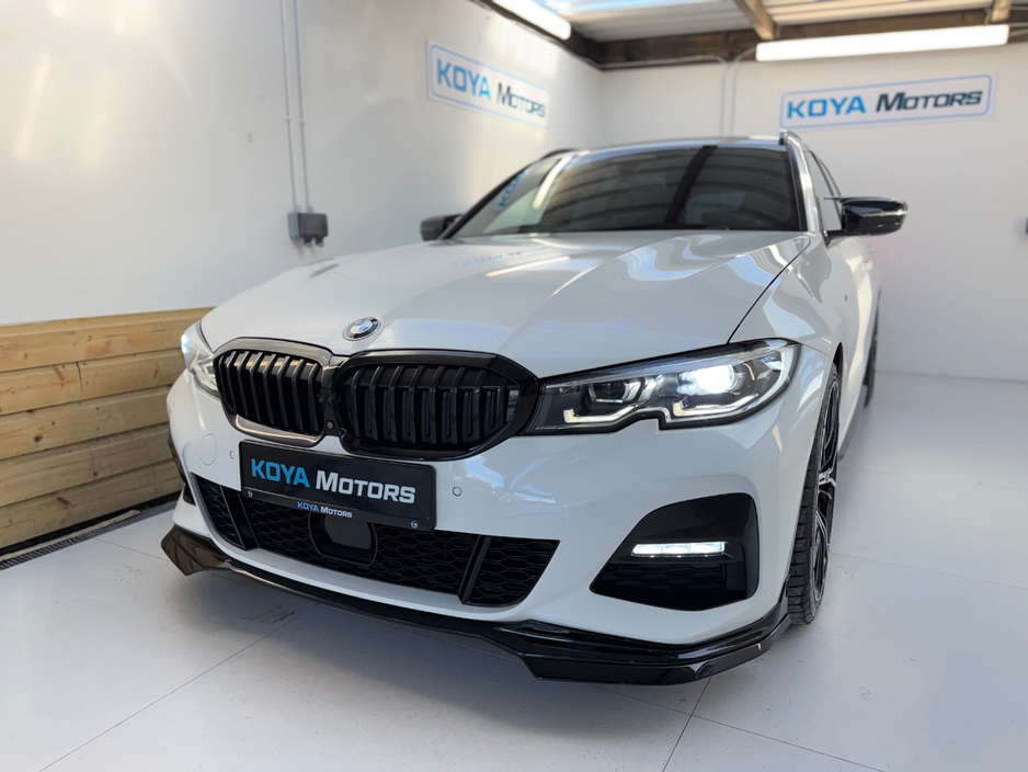 BMW 3 Series 320D M-SPORT PRO X-DRIVE M-PERFORMANCE 2.0 DIESEL AUTOMATIC // M3 UPGRADED WHEEL PACKAGE // FULL M-PERFORMANCE KIT // PRO MEDIA PACK // APPLE CARPLAY // PRIVACY PACK // AA APPROVED DEALER 2026 — thumbnail 4