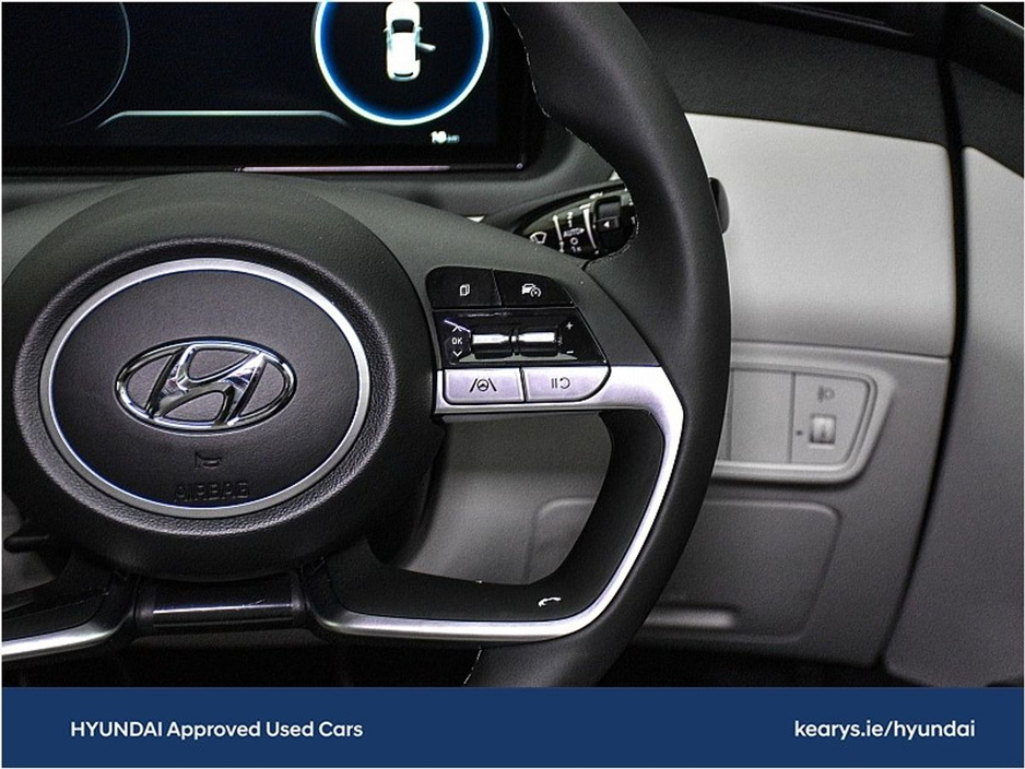 Hyundai Tucson Executive Plus w 2 Tone Roof — thumbnail 22