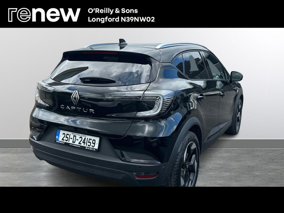 2025 Renault Captur 1L Petrol For Sale Images
