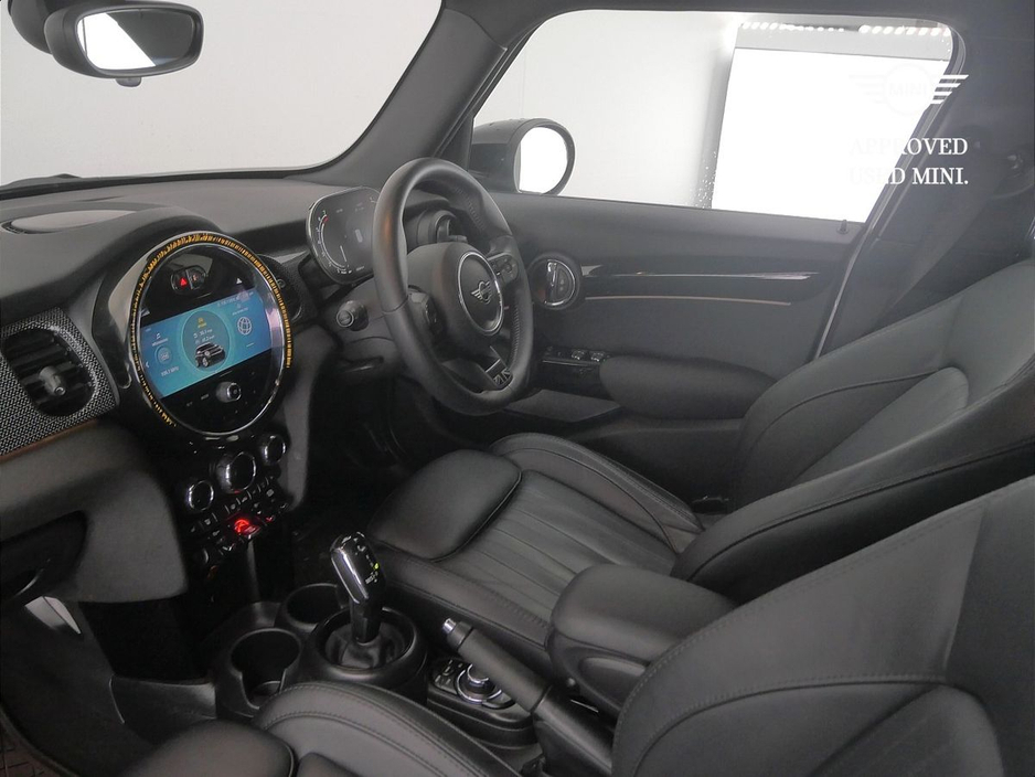 2024 MINI Hatch 1.5L Petrol For Sale Images