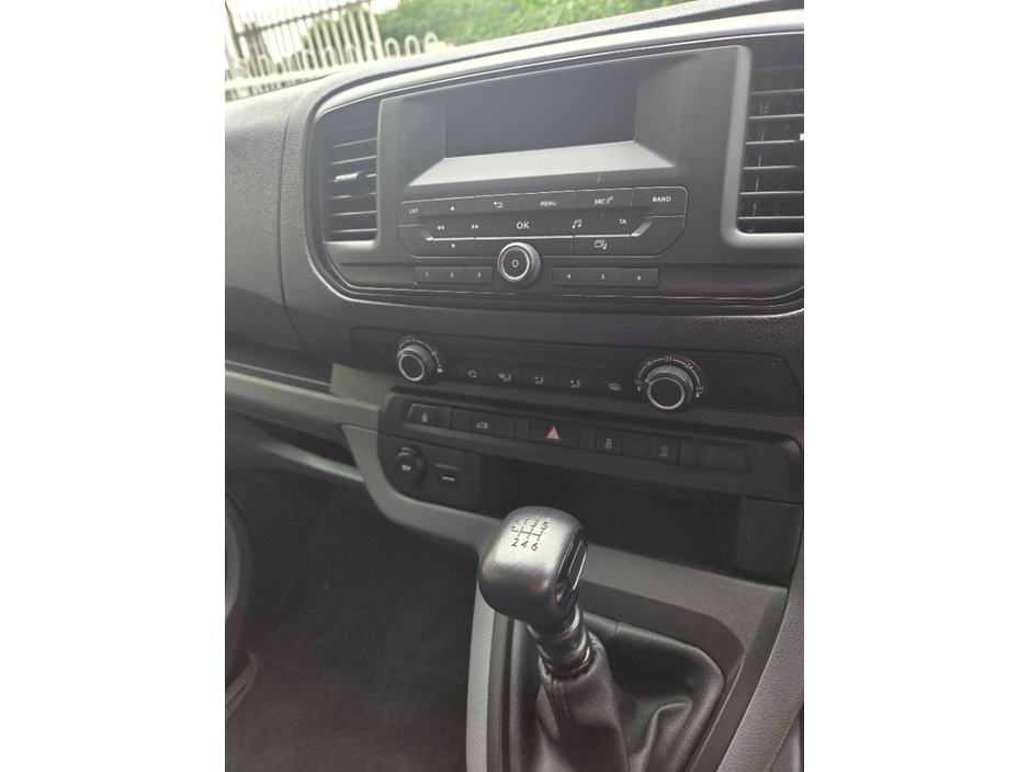 2022 Opel Vivaro 1.5L Diesel For Sale Images