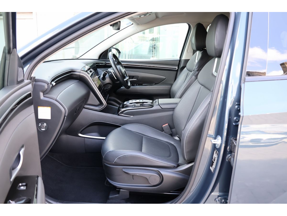 Hyundai Tucson 2WD Executive Plus HEV STG Auto — thumbnail 14