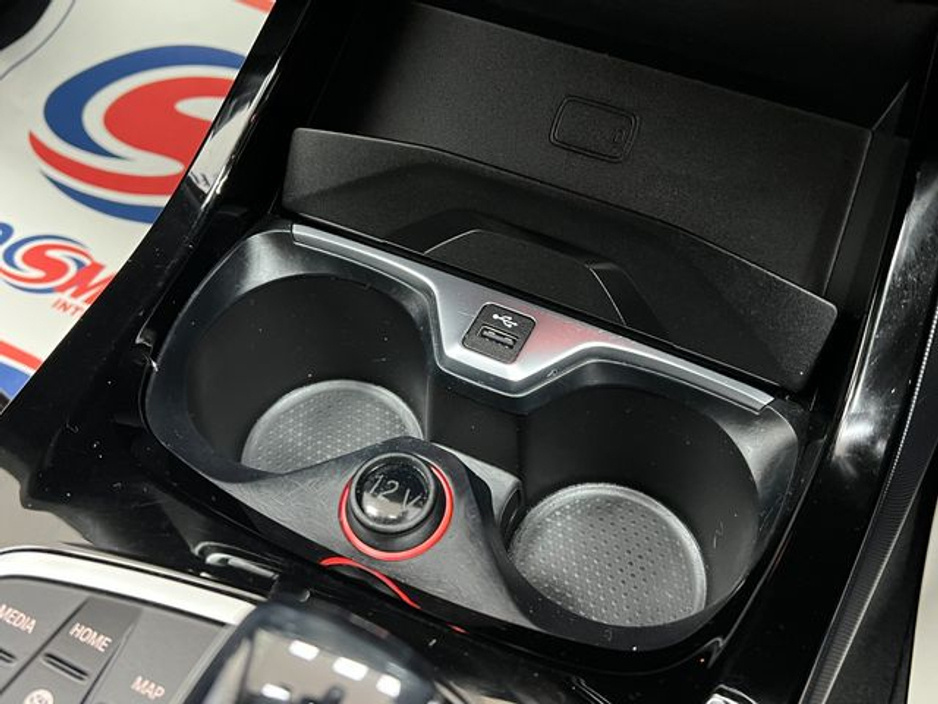 BMW 1 Series 118D PLAY EDITION JOY PLUS Automatic — thumbnail 29