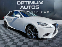 Lexus IS 300 h Lexus is 300h, 2.5 self charging hybrid, loads of spec