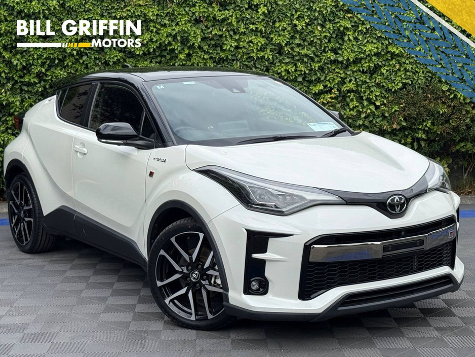 Toyota C-HR GR 1.8 HYBRID AUTO // 360 PARKING CAMERAS // CRUISE CONTROL // GR LEATHER/ALCANTARA SEATS