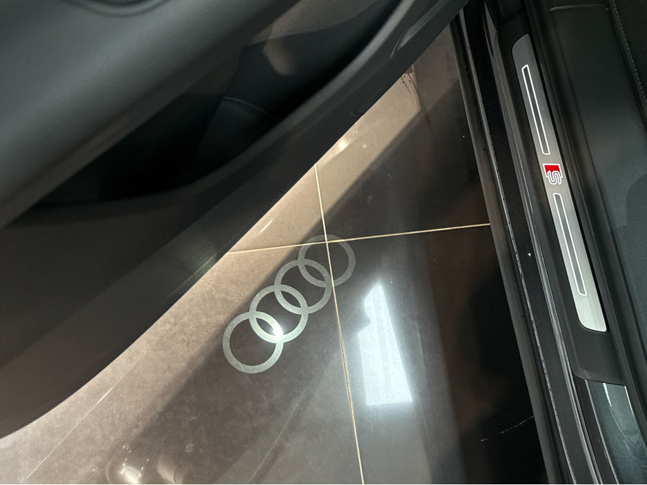 2025 Audi Q7 3L Diesel For Sale Images