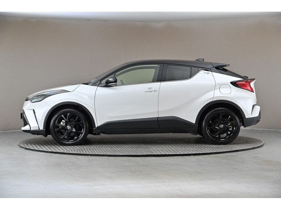 Toyota C-HR 1.8 HYBRID *BI-TONE ROOF*HALF LEATHER*360PAN CAM* — thumbnail 5