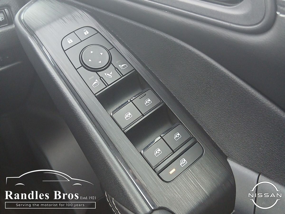 Nissan Qashqai 1.3 PET MILD HYBRID SV CVT — thumbnail 20