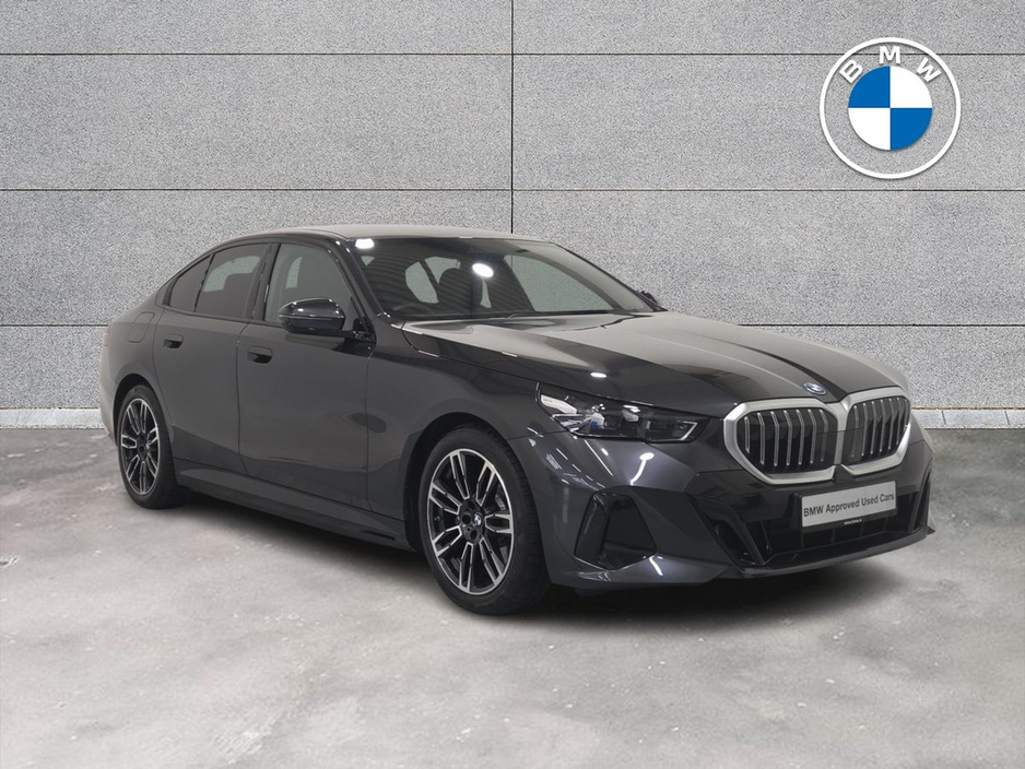 2026 BMW 5 Series 2L Petrol Plug-in Hybrid For Sale Images