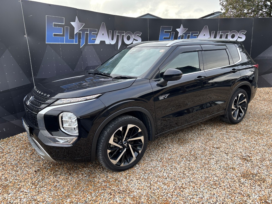 2023 Mitsubishi Outlander 2.4L Petrol Plug-in Hybrid For Sale Images