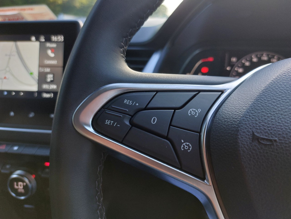 2023 Renault Captur 1L Petrol For Sale Images
