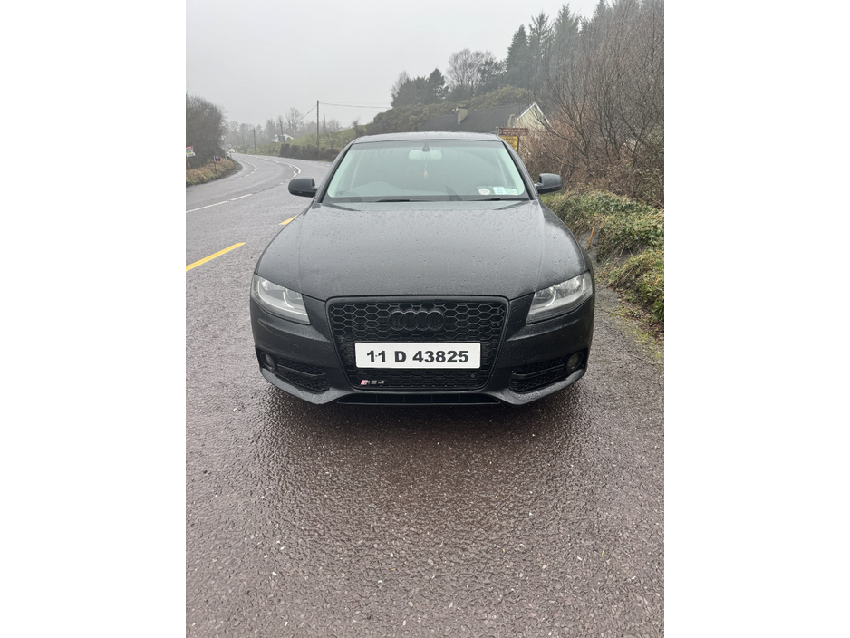 Audi A4 2.0 TDI TECHNIK 136PS 4DR