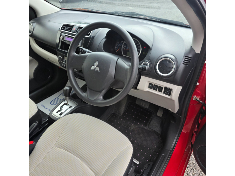 Mitsubishi Mirage — thumbnail 14