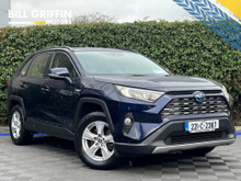 Toyota Rav4 LUNA 2.5 HYBRID // PARKING...