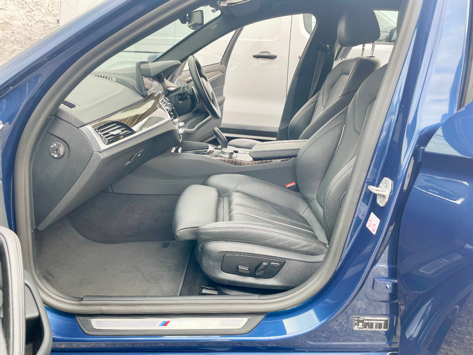 2023 BMW 5 Series 2L Petrol Plug-in Hybrid For Sale Images