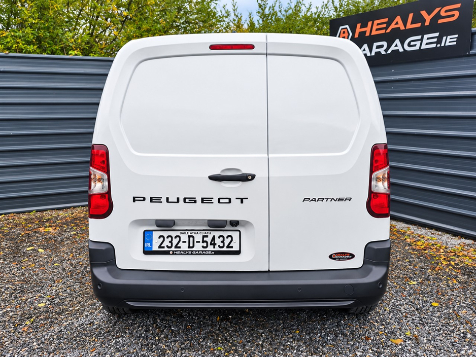 2023 Peugeot Partner 1.5L Diesel For Sale Images