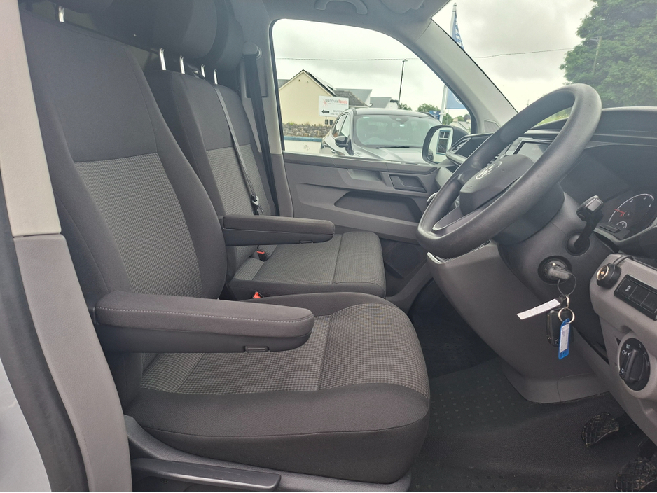 2022 Volkswagen Transporter 2L Diesel For Sale Images