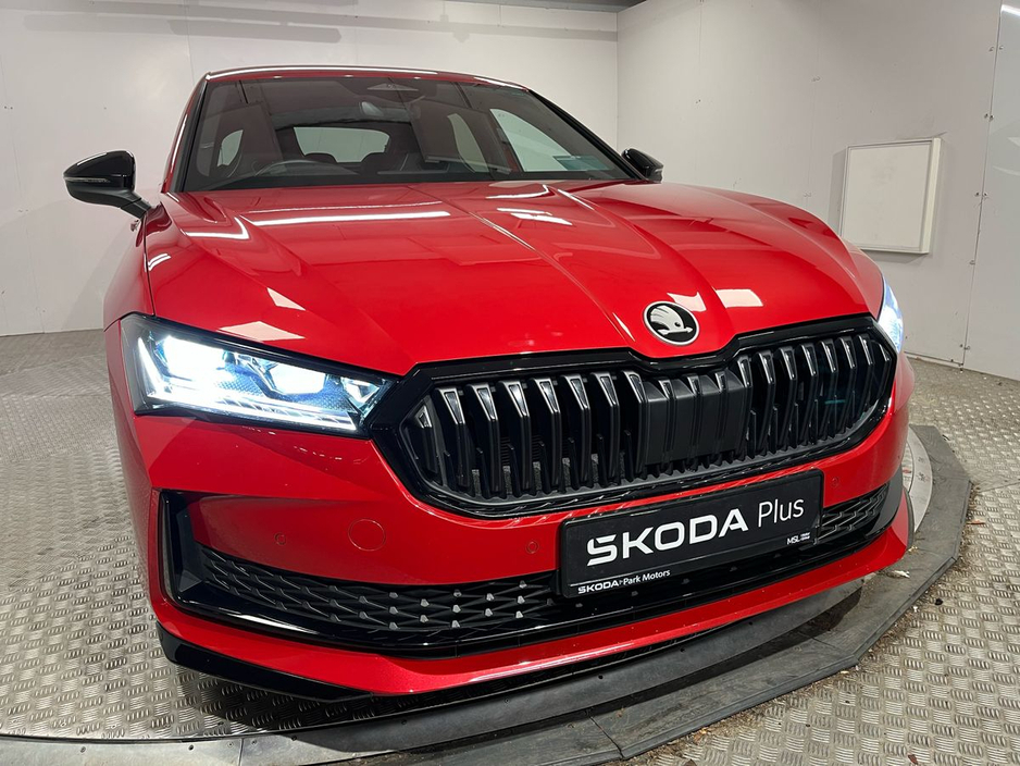 Skoda Superb Sportline DSG 2.0 TDI 150BHP - Reversing Camera - Ambient Lighting - Climate Control - Electric Heated Memory Seats - Keyless Start - Apple CarPlay/Android Auto — thumbnail 20