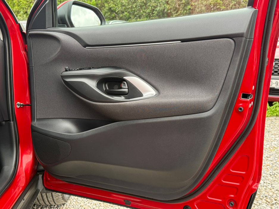 2025 Toyota Yaris Cross 1.5L Petrol Hybrid For Sale Images