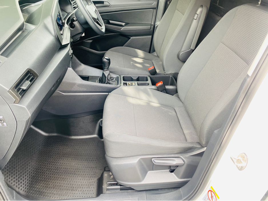 2022 Volkswagen Caddy 2L Diesel For Sale Images