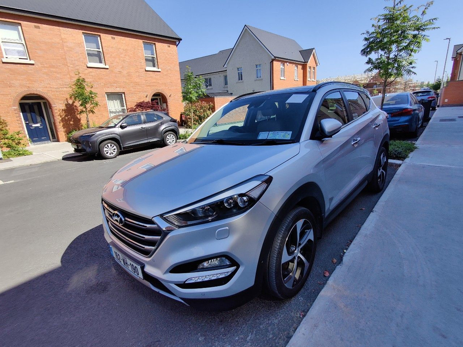 Hyundai Tucson 2.0 Premium SUV Diesel Automatic 4WD (136bhp)
