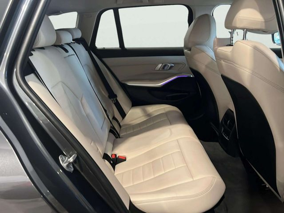 BMW 3 Series 330E SPORT PRO — thumbnail 17