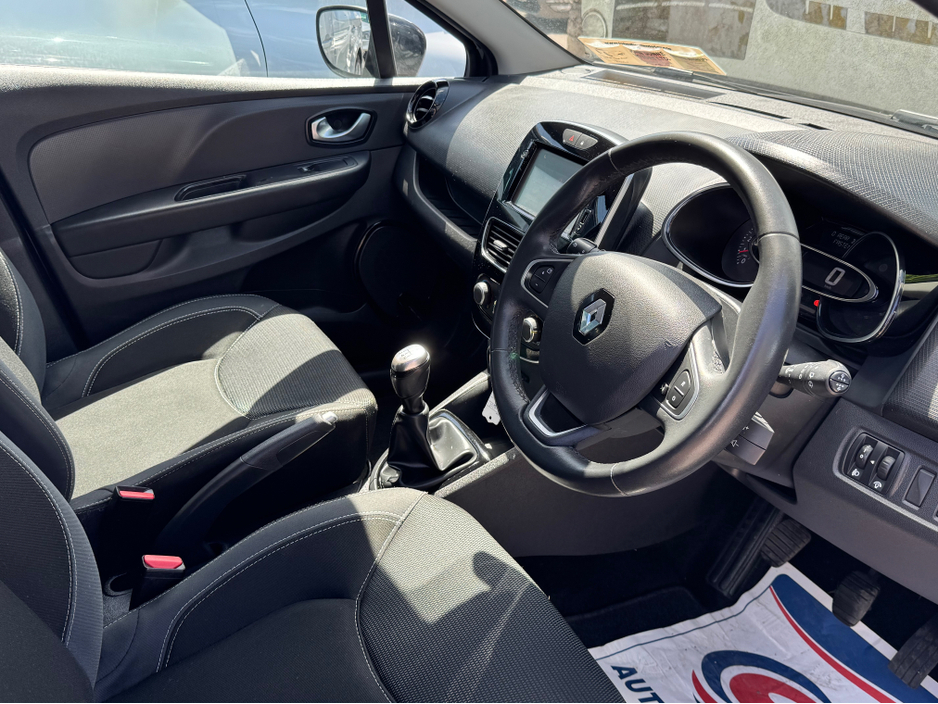 2017 Renault Clio 1.1L Petrol For Sale Images