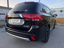 2018 Mitsubishi Outlander 2L Petrol Plug-in Hybrid For Sale Images