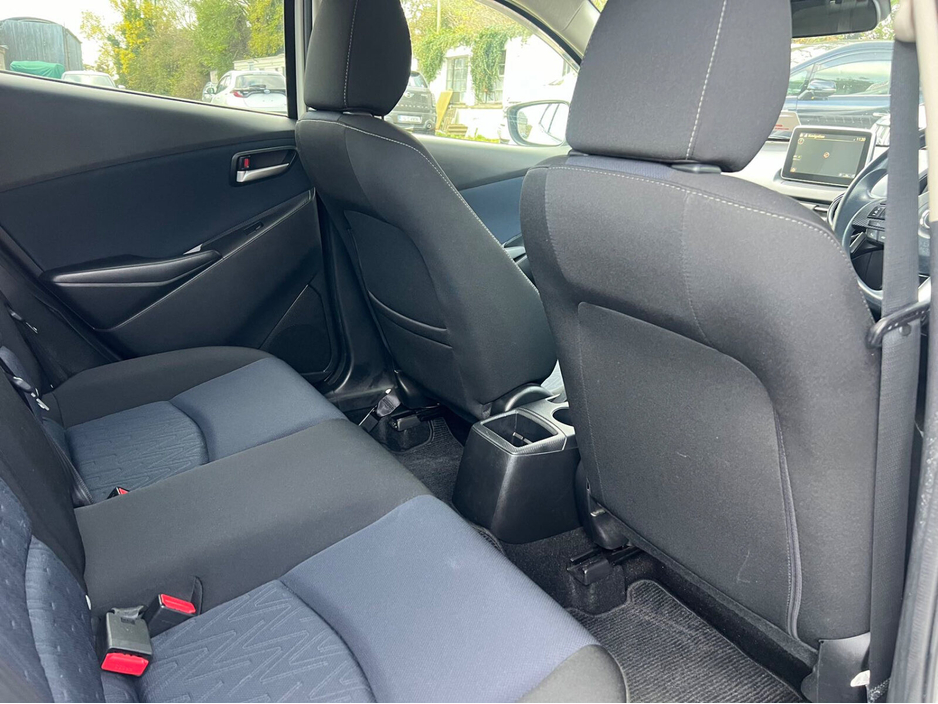 Mazda Demio — thumbnail 18