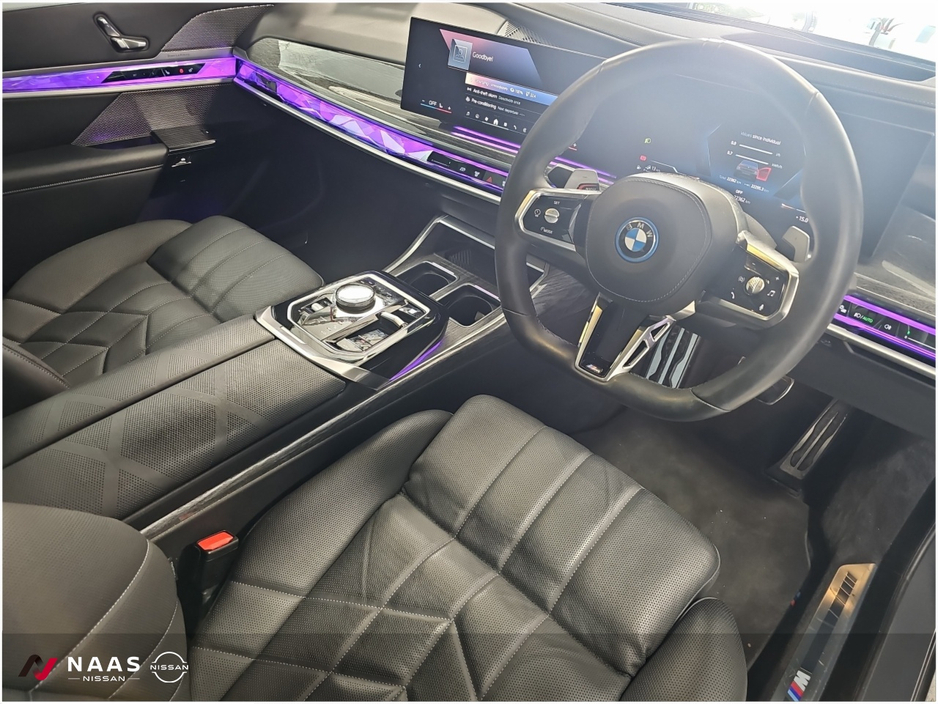 2025 BMW 7 Series 3L Petrol Plug-in Hybrid For Sale Images