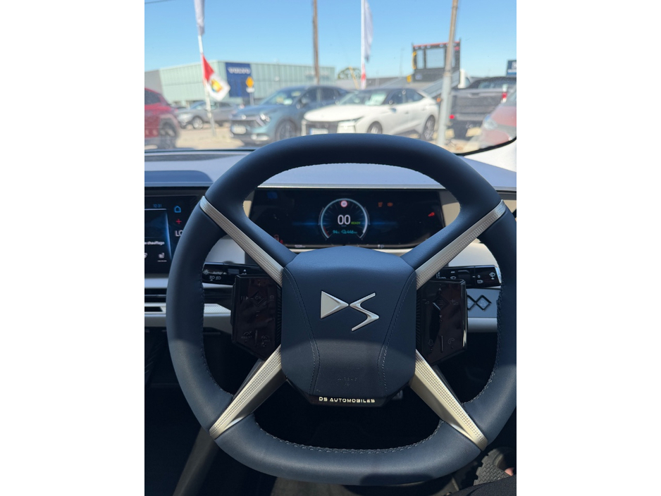 2026 DS Automobiles No8 0L Electric For Sale Images