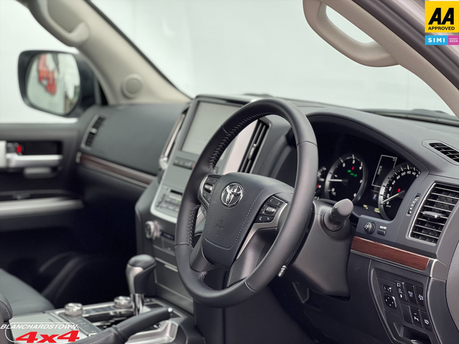 2022 Toyota Landcruiser 4.5L Diesel For Sale Images