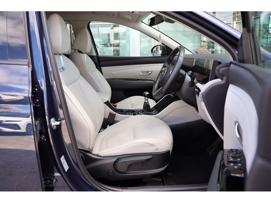 Hyundai Tucson Tucson FL Executive - Special 4.99% APR Finance Available on This Vehicle — thumbnail 10